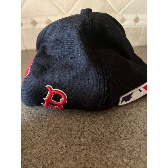 Boston Red Sox Hat . New Era. 59 Fifty. Fitted Cap 7 5/8- Preowned - Picture 2 of 5